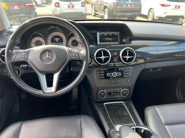 2014 Mercedes-benz Glk GLK 350, available for sale in Stratford, Connecticut | Wiz Leasing Inc. Stratford, Connecticut 2014 Mercedes-benz Glk GLK 350, available for sale in Stratford, Connecticut | Wiz Leasing Inc. Stratford, Connecticut