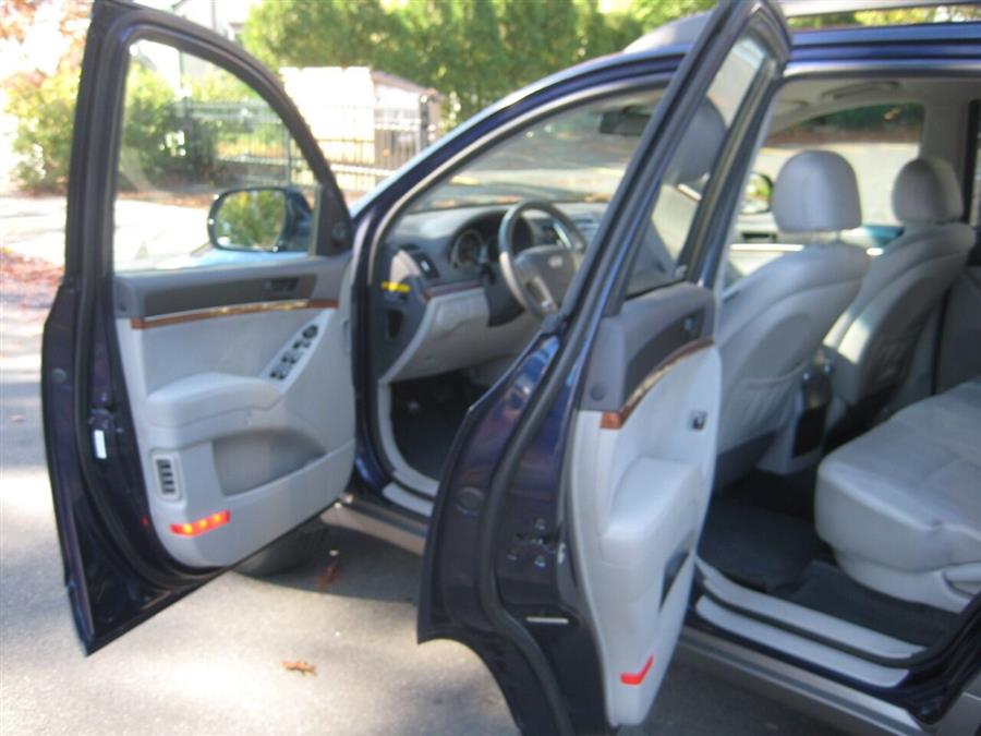 2011 Hyundai Veracruz GLS 4dr Crossover, available for sale in Massapequa, New York | Rite Choice Auto Inc.. Massapequa, New York 2011 Hyundai Veracruz GLS 4dr Crossover, available for sale in Massapequa, New York | Rite Choice Auto Inc.. Massapequa, New York