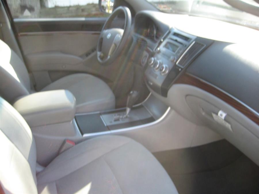 2011 Hyundai Veracruz GLS 4dr Crossover, available for sale in Massapequa, New York | Rite Choice Auto Inc.. Massapequa, New York 2011 Hyundai Veracruz GLS 4dr Crossover, available for sale in Massapequa, New York | Rite Choice Auto Inc.. Massapequa, New York