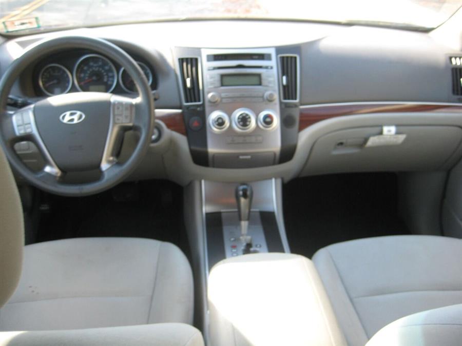 2011 Hyundai Veracruz GLS 4dr Crossover, available for sale in Massapequa, New York | Rite Choice Auto Inc.. Massapequa, New York 2011 Hyundai Veracruz GLS 4dr Crossover, available for sale in Massapequa, New York | Rite Choice Auto Inc.. Massapequa, New York