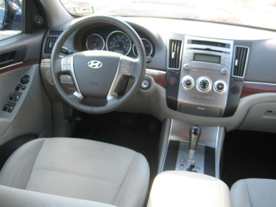 2011 Hyundai Veracruz GLS 4dr Crossover, available for sale in Massapequa, New York | Rite Choice Auto Inc.. Massapequa, New York 2011 Hyundai Veracruz GLS 4dr Crossover, available for sale in Massapequa, New York | Rite Choice Auto Inc.. Massapequa, New York