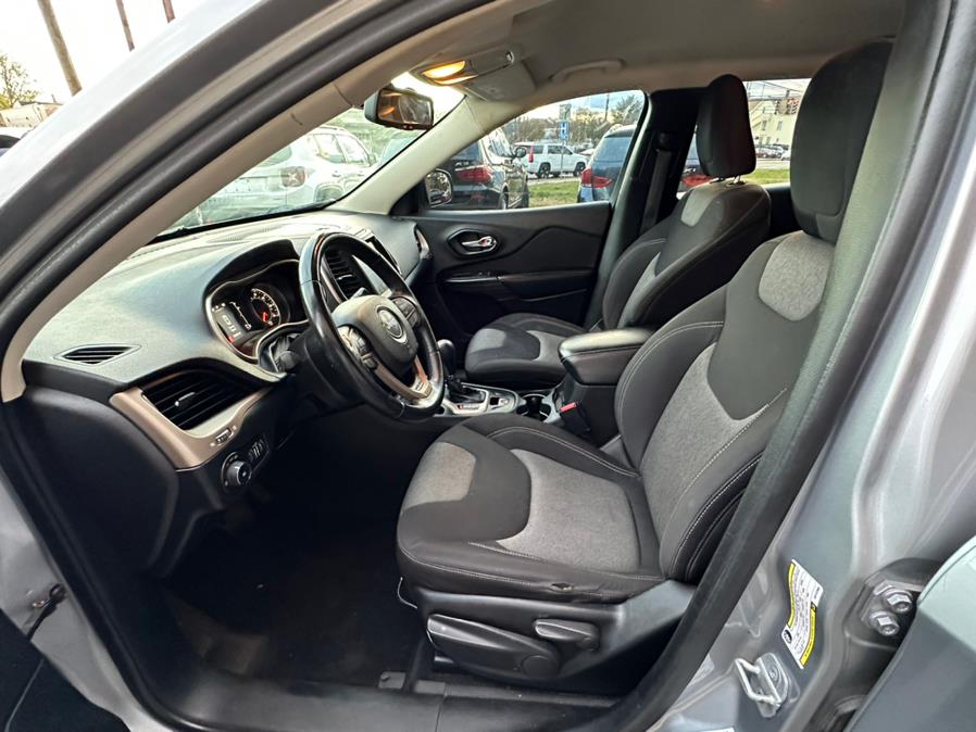 2014 Jeep Cherokee FWD 4dr Altitude, available for sale in Danbury, Connecticut | Safe Used Auto Sales LLC. Danbury, Connecticut 2014 Jeep Cherokee FWD 4dr Altitude, available for sale in Danbury, Connecticut | Safe Used Auto Sales LLC. Danbury, Connecticut