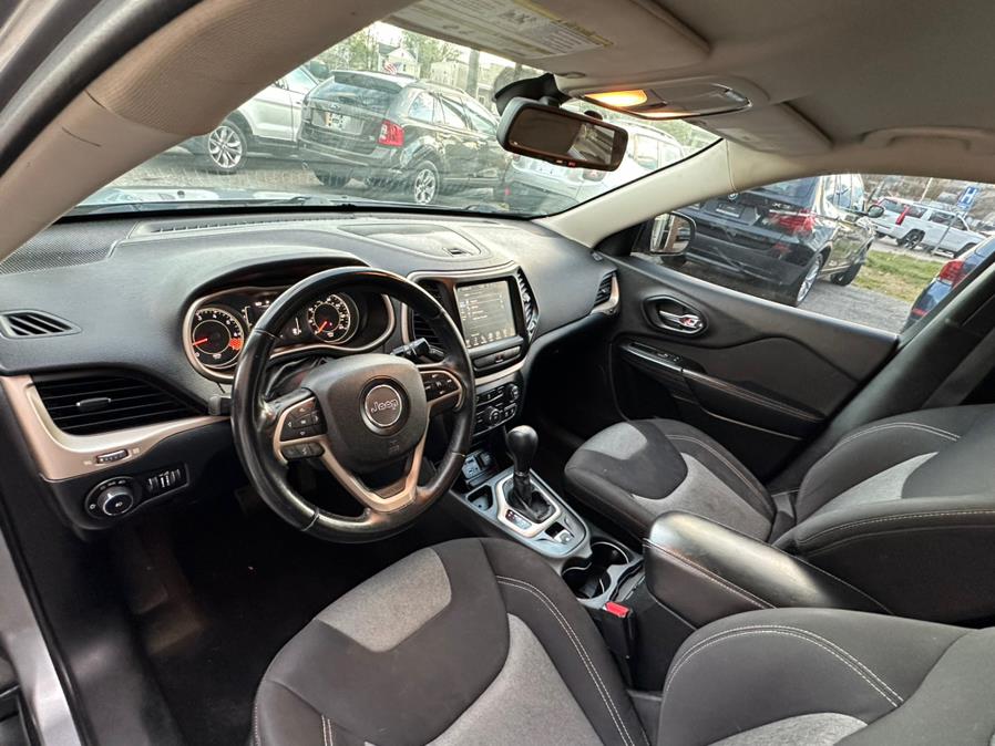 2014 Jeep Cherokee FWD 4dr Altitude, available for sale in Danbury, Connecticut | Safe Used Auto Sales LLC. Danbury, Connecticut 2014 Jeep Cherokee FWD 4dr Altitude, available for sale in Danbury, Connecticut | Safe Used Auto Sales LLC. Danbury, Connecticut