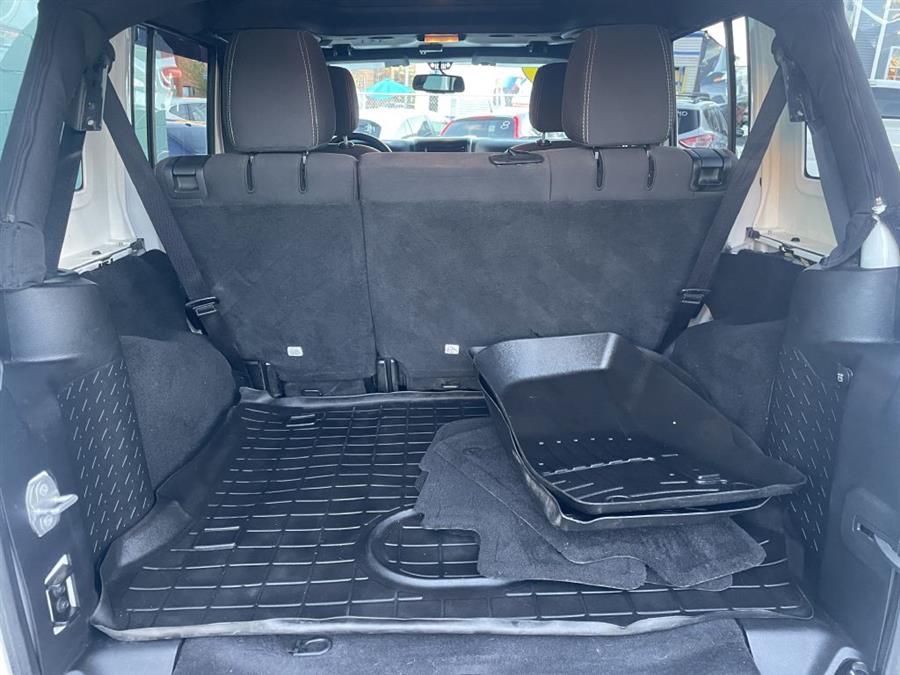 2017 Jeep Wrangler Unlimi SAHARA, available for sale in Lawrence, Massachusetts | Home Run Auto Sales Inc. Lawrence, Massachusetts 2017 Jeep Wrangler Unlimi SAHARA, available for sale in Lawrence, Massachusetts | Home Run Auto Sales Inc. Lawrence, Massachusetts