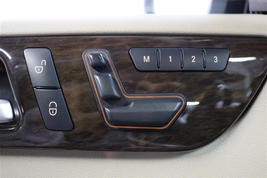 2013 Mercedes-benz Ml 350 4MATIC, available for sale in Paterson, New Jersey | Fast Track Motors. Paterson, New Jersey 2013 Mercedes-benz Ml 350 4MATIC, available for sale in Paterson, New Jersey | Fast Track Motors. Paterson, New Jersey