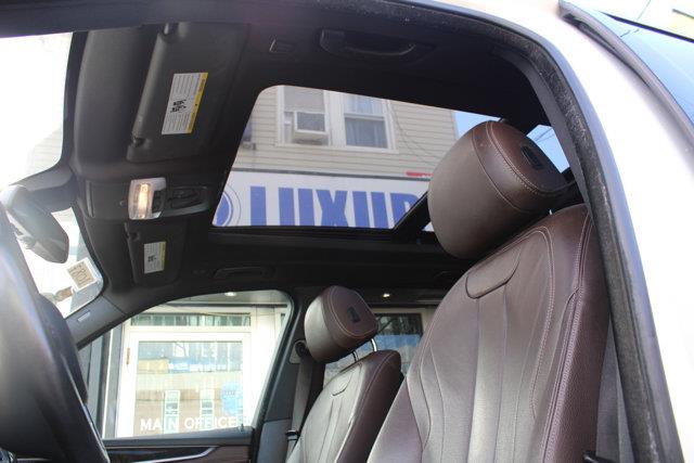 Used BMW X5 xDrive35i 2018 | NY Luxury Motors. Elmont, New York Used BMW X5 xDrive35i 2018 | NY Luxury Motors. Elmont, New York