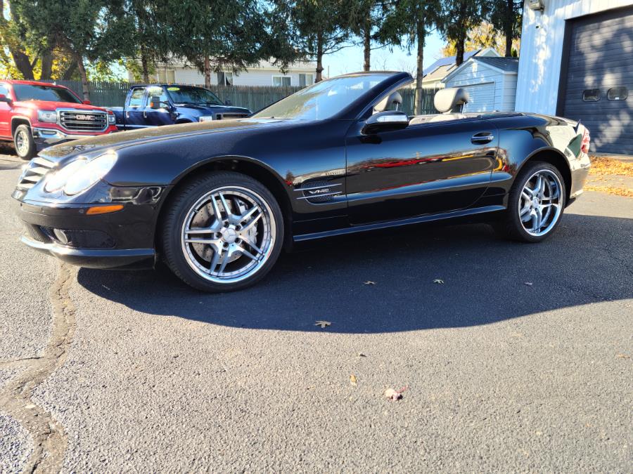 2005 Mercedes-Benz SL-Class 2dr Roadster 5.5L, available for sale in Milford, Connecticut | Chip's Auto Sales Inc. Milford, Connecticut 2005 Mercedes-Benz SL-Class 2dr Roadster 5.5L, available for sale in Milford, Connecticut | Chip's Auto Sales Inc. Milford, Connecticut