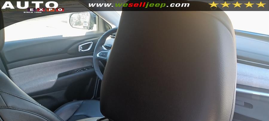 2022 Jeep Compass Latitude 4x4, available for sale in Huntington, New York | Auto Expo. Huntington, New York 2022 Jeep Compass Latitude 4x4, available for sale in Huntington, New York | Auto Expo. Huntington, New York