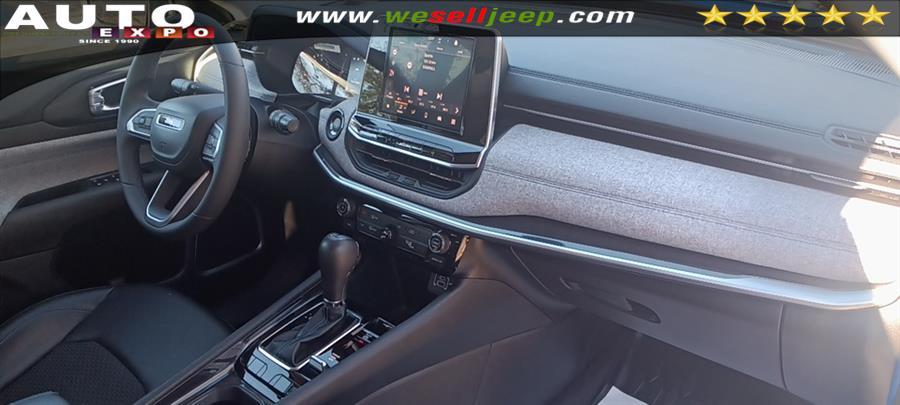 2022 Jeep Compass Latitude 4x4, available for sale in Huntington, New York | Auto Expo. Huntington, New York 2022 Jeep Compass Latitude 4x4, available for sale in Huntington, New York | Auto Expo. Huntington, New York
