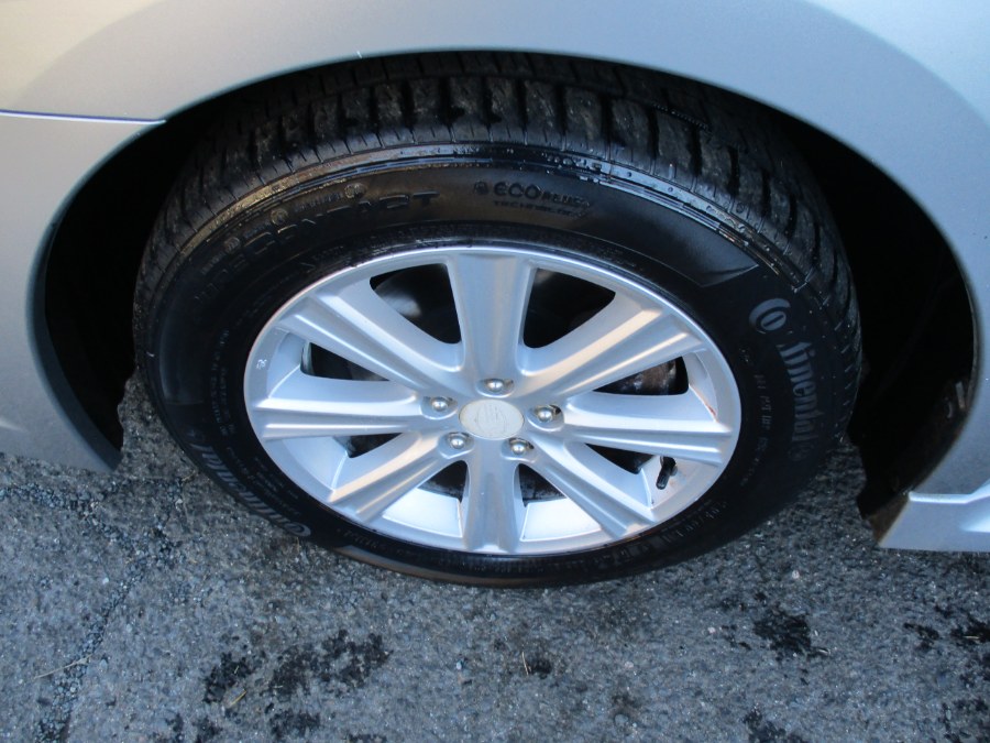Used Subaru Legacy 4dr Sdn H4 Man 2.5i 2012 | Cos Central Auto. Meriden, Connecticut Used Subaru Legacy 4dr Sdn H4 Man 2.5i 2012 | Cos Central Auto. Meriden, Connecticut