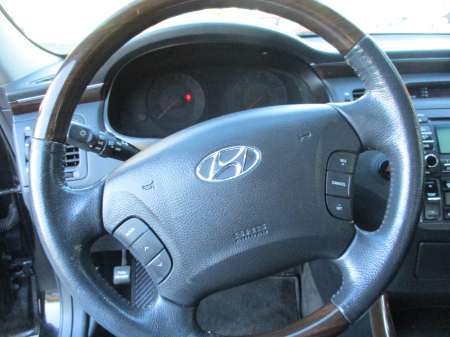 2011 Hyundai Azera Limited, available for sale in Meriden, Connecticut | Cos Central Auto. Meriden, Connecticut 2011 Hyundai Azera Limited, available for sale in Meriden, Connecticut | Cos Central Auto. Meriden, Connecticut