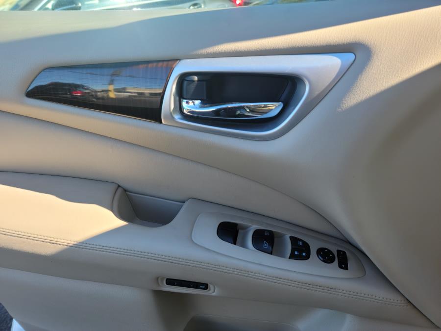2014 Nissan Pathfinder 4WD 4dr S, available for sale in Philadelphia, Pennsylvania | Eugen's Auto Sales & Repairs. Philadelphia, Pennsylvania 2014 Nissan Pathfinder 4WD 4dr S, available for sale in Philadelphia, Pennsylvania | Eugen's Auto Sales & Repairs. Philadelphia, Pennsylvania