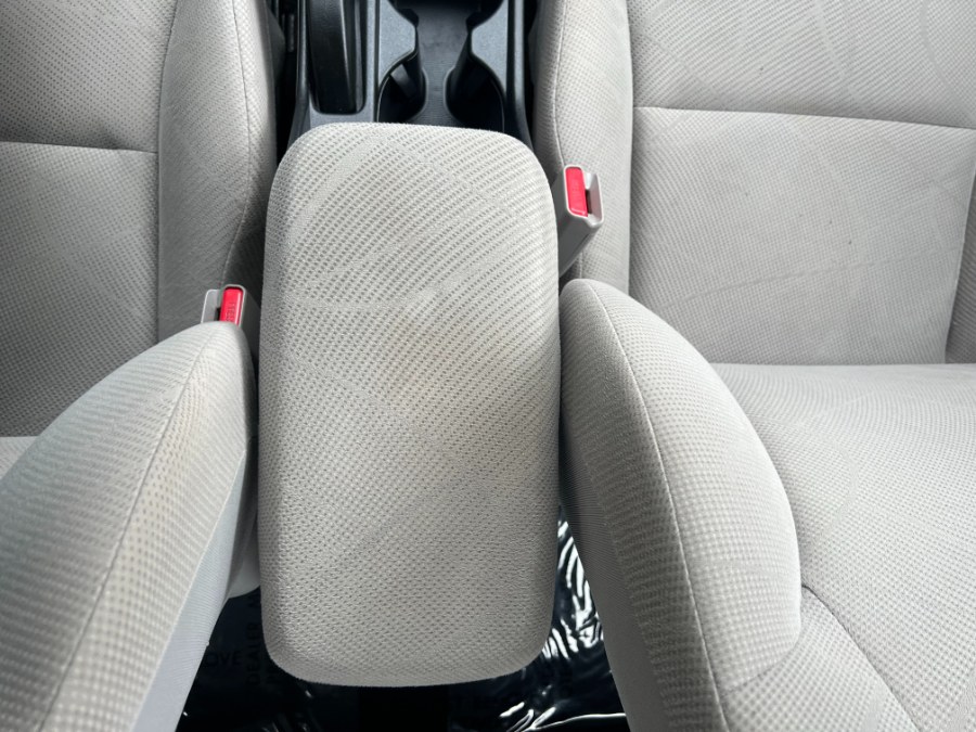 Used Honda Civic Sdn 4dr Auto LX PZEV 2012 | Bristol Auto Center LLC. Bristol, Connecticut Used Honda Civic Sdn 4dr Auto LX PZEV 2012 | Bristol Auto Center LLC. Bristol, Connecticut