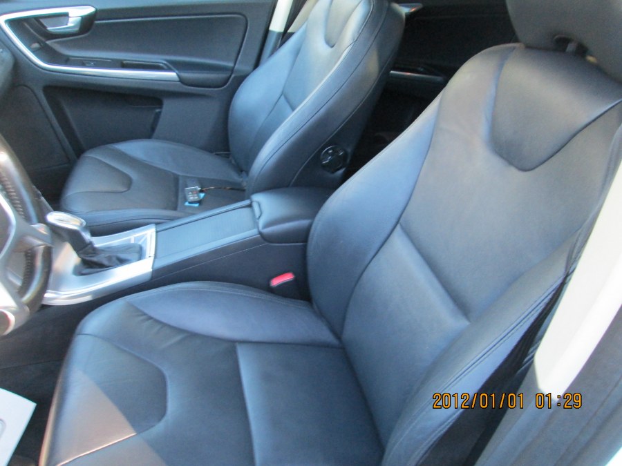 2013 Volvo XC60 FWD 4dr 3.2L PZEV, available for sale in Massapequa, New York | South Shore Auto Brokers & Sales. Massapequa, New York 2013 Volvo XC60 FWD 4dr 3.2L PZEV, available for sale in Massapequa, New York | South Shore Auto Brokers & Sales. Massapequa, New York