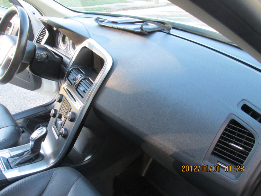 2013 Volvo XC60 FWD 4dr 3.2L PZEV, available for sale in Massapequa, New York | South Shore Auto Brokers & Sales. Massapequa, New York 2013 Volvo XC60 FWD 4dr 3.2L PZEV, available for sale in Massapequa, New York | South Shore Auto Brokers & Sales. Massapequa, New York