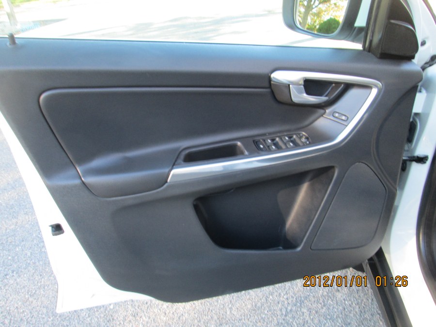 2013 Volvo XC60 FWD 4dr 3.2L PZEV, available for sale in Massapequa, New York | South Shore Auto Brokers & Sales. Massapequa, New York 2013 Volvo XC60 FWD 4dr 3.2L PZEV, available for sale in Massapequa, New York | South Shore Auto Brokers & Sales. Massapequa, New York