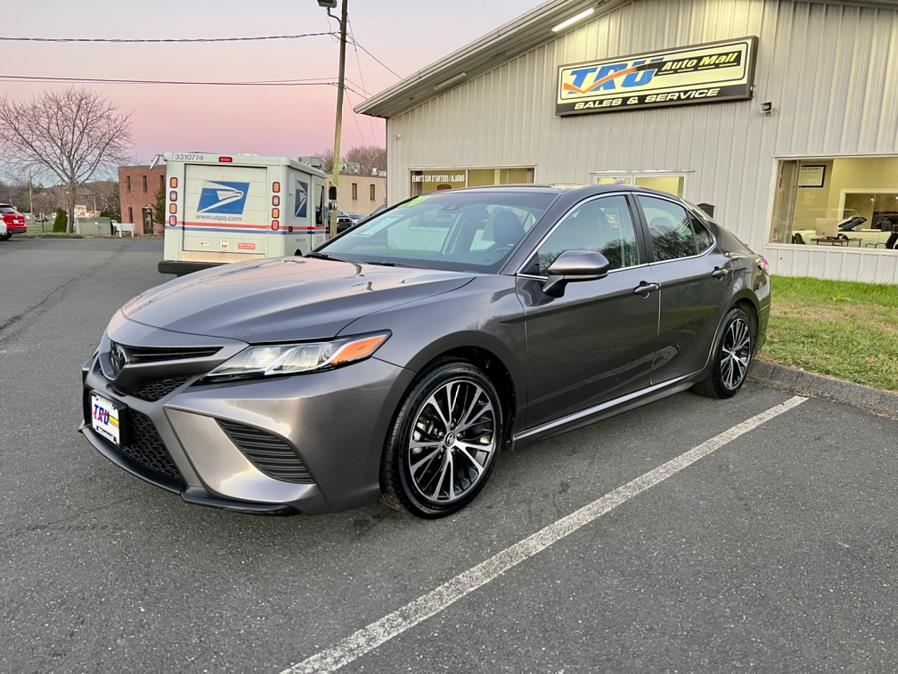 2020 Toyota Camry SE Auto (Natl), available for sale in Berlin, Connecticut | Tru Auto Mall. Berlin, Connecticut