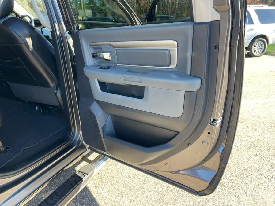 Used Ram 3500 4WD Mega Cab 160.5" Big Horn 2016 | Mike And Tony Auto Sales, Inc. South Windsor, Connecticut Used Ram 3500 4WD Mega Cab 160.5" Big Horn 2016 | Mike And Tony Auto Sales, Inc. South Windsor, Connecticut