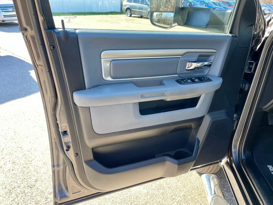 Used Ram 3500 4WD Mega Cab 160.5" Big Horn 2016 | Mike And Tony Auto Sales, Inc. South Windsor, Connecticut Used Ram 3500 4WD Mega Cab 160.5" Big Horn 2016 | Mike And Tony Auto Sales, Inc. South Windsor, Connecticut