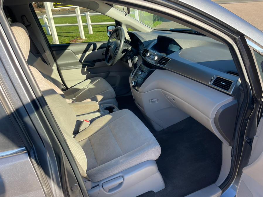2011 Honda Odyssey 5dr EX, available for sale in South Windsor, Connecticut | Mike And Tony Auto Sales, Inc. South Windsor, Connecticut 2011 Honda Odyssey 5dr EX, available for sale in South Windsor, Connecticut | Mike And Tony Auto Sales, Inc. South Windsor, Connecticut