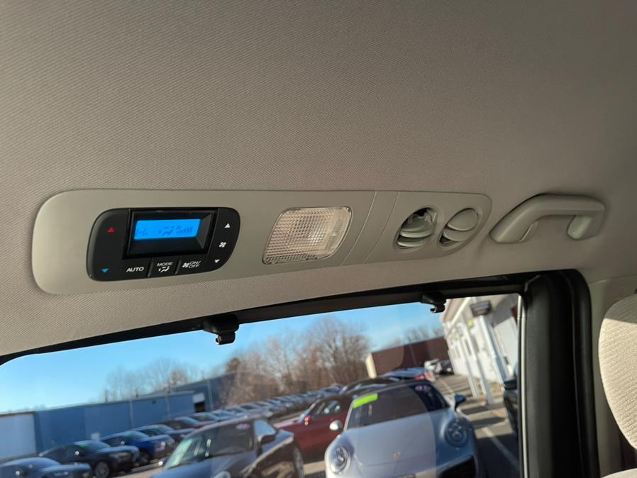 2011 Honda Odyssey 5dr EX, available for sale in South Windsor, Connecticut | Mike And Tony Auto Sales, Inc. South Windsor, Connecticut 2011 Honda Odyssey 5dr EX, available for sale in South Windsor, Connecticut | Mike And Tony Auto Sales, Inc. South Windsor, Connecticut