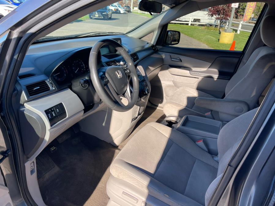 2011 Honda Odyssey 5dr EX, available for sale in South Windsor, Connecticut | Mike And Tony Auto Sales, Inc. South Windsor, Connecticut 2011 Honda Odyssey 5dr EX, available for sale in South Windsor, Connecticut | Mike And Tony Auto Sales, Inc. South Windsor, Connecticut
