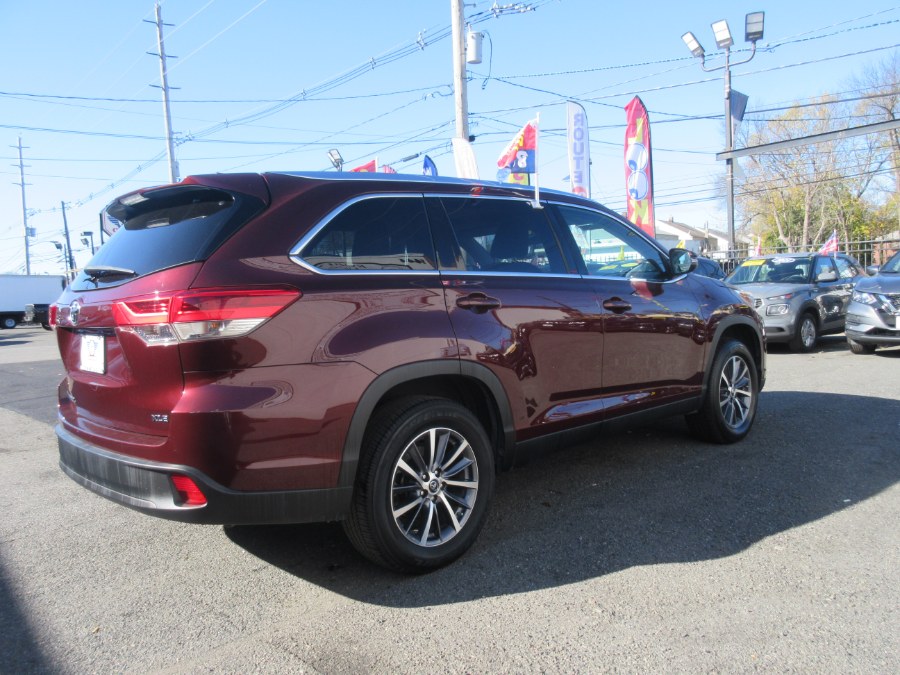 2019 Toyota Highlander XLE V6 FWD (Natl), available for sale in Linden, New Jersey | Route 27 Auto Mall. Linden, New Jersey 2019 Toyota Highlander XLE V6 FWD (Natl), available for sale in Linden, New Jersey | Route 27 Auto Mall. Linden, New Jersey