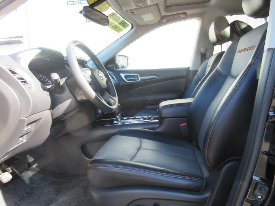 2020 Nissan Pathfinder 4x4 SL, available for sale in Linden, New Jersey | Route 27 Auto Mall. Linden, New Jersey 2020 Nissan Pathfinder 4x4 SL, available for sale in Linden, New Jersey | Route 27 Auto Mall. Linden, New Jersey
