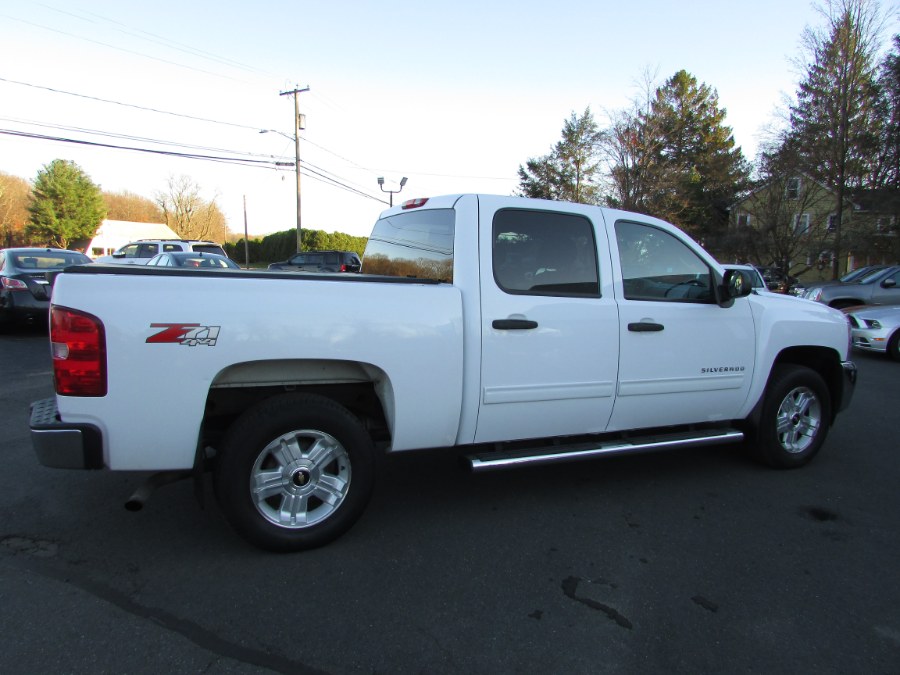 2013 Chevrolet Silverado 1500 4WD Crew Cab 143.5" LT, available for sale in East Windsor, Connecticut | United Auto Sales of E Windsor, Inc. East Windsor, Connecticut 2013 Chevrolet Silverado 1500 4WD Crew Cab 143.5" LT, available for sale in East Windsor, Connecticut | United Auto Sales of E Windsor, Inc. East Windsor, Connecticut
