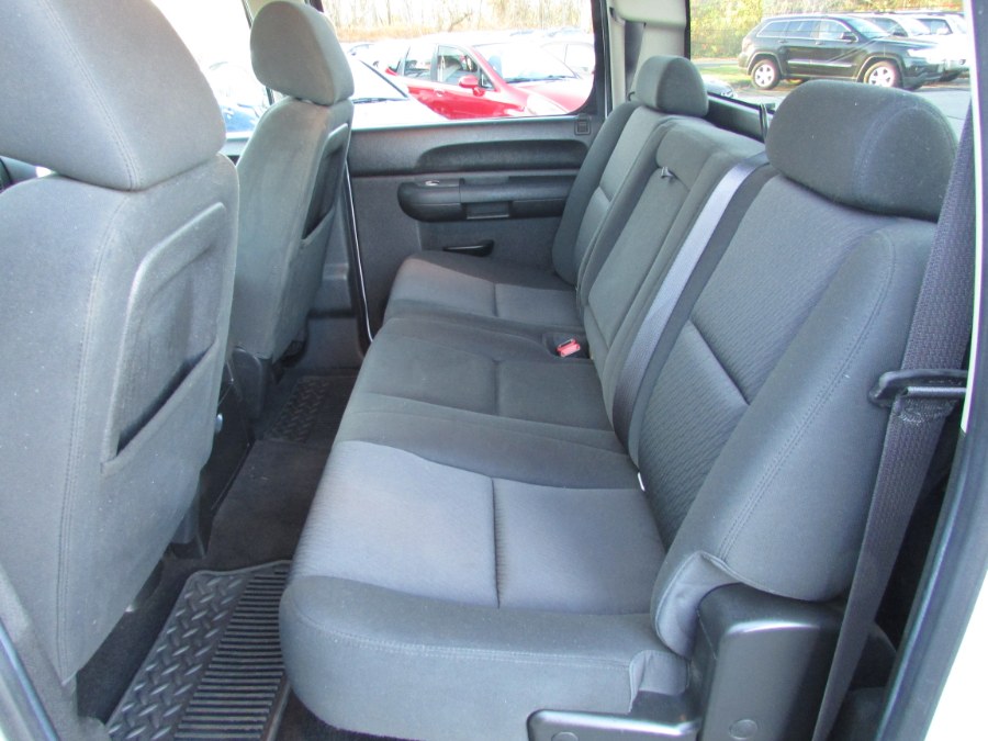 2013 Chevrolet Silverado 1500 4WD Crew Cab 143.5" LT, available for sale in East Windsor, Connecticut | United Auto Sales of E Windsor, Inc. East Windsor, Connecticut 2013 Chevrolet Silverado 1500 4WD Crew Cab 143.5" LT, available for sale in East Windsor, Connecticut | United Auto Sales of E Windsor, Inc. East Windsor, Connecticut