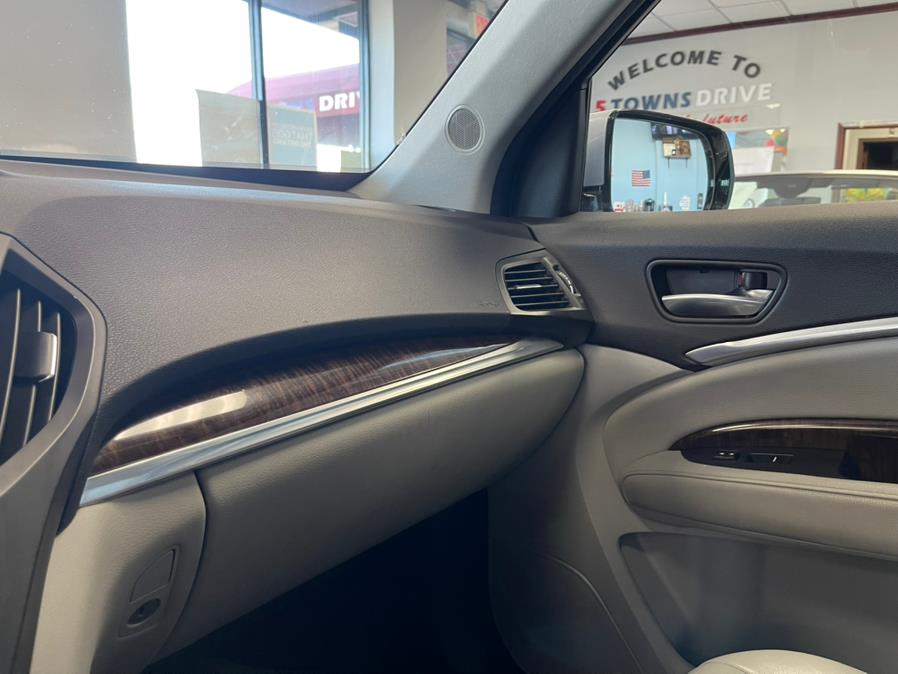 Used Acura MDX SH-AWD 7-Passenger 2020 | 5 Towns Drive. Inwood, New York Used Acura MDX SH-AWD 7-Passenger 2020 | 5 Towns Drive. Inwood, New York
