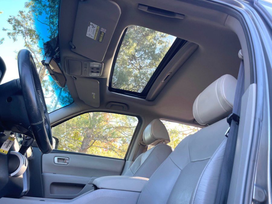 2011 Honda Pilot 2WD 4dr EX-L, available for sale in Lake Forest, California | Pacific Green Line. Lake Forest, California 2011 Honda Pilot 2WD 4dr EX-L, available for sale in Lake Forest, California | Pacific Green Line. Lake Forest, California