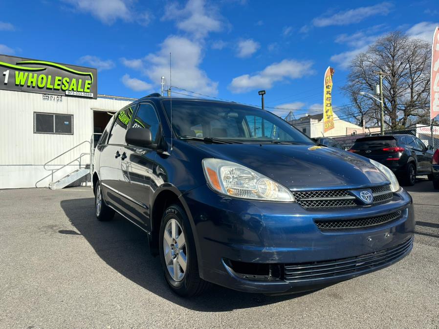 Toyota Sienna 2005 in Paterson, Totowa, Hawthorne, Glen Rock NJ