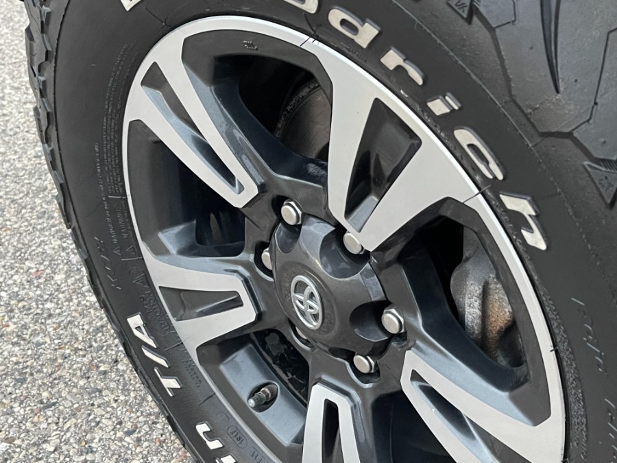 Used Toyota Tacoma 4WD Double Cab V6 MT TRD Sport (Natl) 2016 | Geneva Motor Cars. Darien, Wisconsin Used Toyota Tacoma 4WD Double Cab V6 MT TRD Sport (Natl) 2016 | Geneva Motor Cars. Darien, Wisconsin