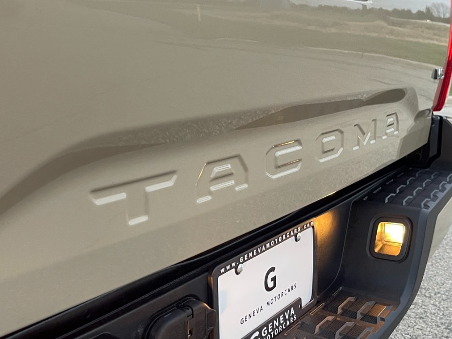 Used Toyota Tacoma 4WD Double Cab V6 MT TRD Sport (Natl) 2016 | Geneva Motor Cars. Darien, Wisconsin Used Toyota Tacoma 4WD Double Cab V6 MT TRD Sport (Natl) 2016 | Geneva Motor Cars. Darien, Wisconsin