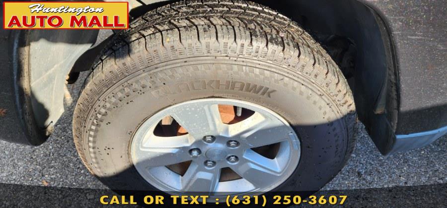 2012 Jeep Liberty 4WD 4dr Sport, available for sale in Huntington Station, New York | Huntington Auto Mall. Huntington Station, New York 2012 Jeep Liberty 4WD 4dr Sport, available for sale in Huntington Station, New York | Huntington Auto Mall. Huntington Station, New York