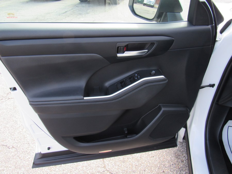 Used Toyota Highlander XLE 2020 | Hilario's Auto Sales Inc.. Worcester, Massachusetts Used Toyota Highlander XLE 2020 | Hilario's Auto Sales Inc.. Worcester, Massachusetts