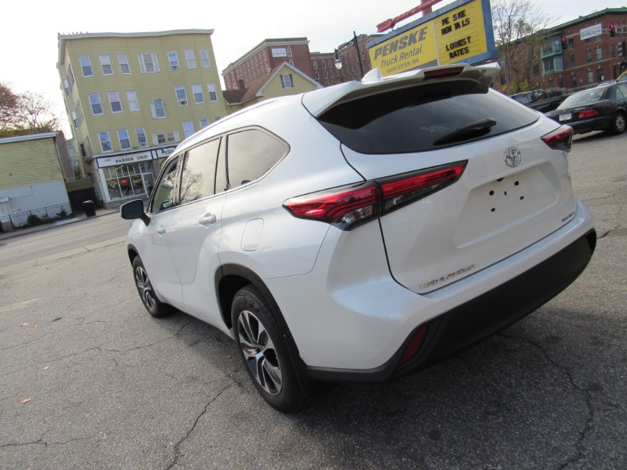 Used Toyota Highlander XLE 2020 | Hilario's Auto Sales Inc.. Worcester, Massachusetts Used Toyota Highlander XLE 2020 | Hilario's Auto Sales Inc.. Worcester, Massachusetts