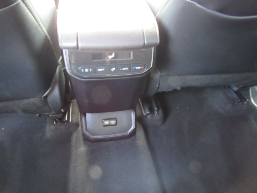 Used Toyota Highlander XLE 2020 | Hilario's Auto Sales Inc.. Worcester, Massachusetts Used Toyota Highlander XLE 2020 | Hilario's Auto Sales Inc.. Worcester, Massachusetts