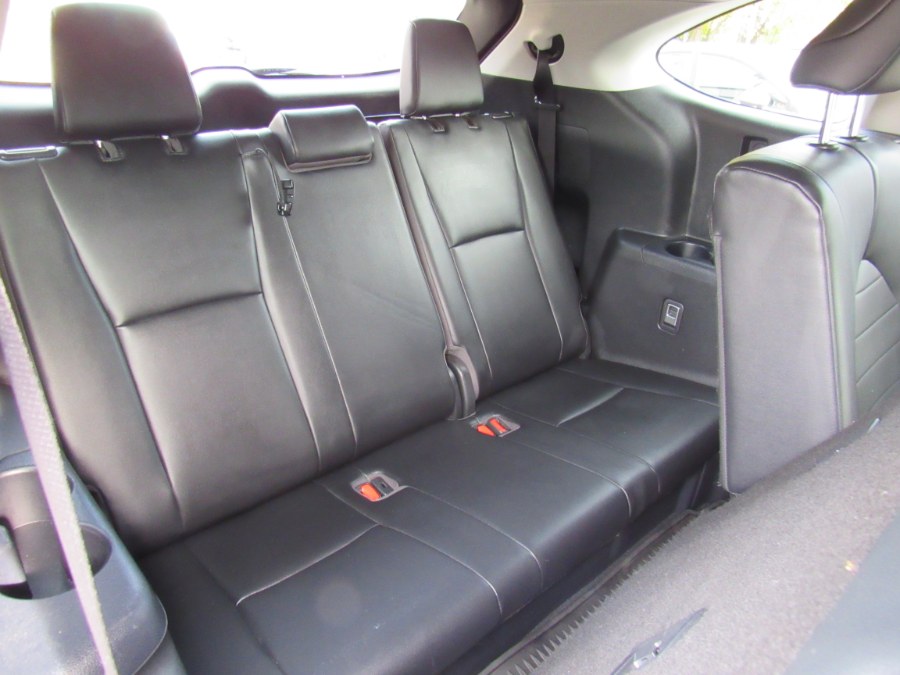 Used Toyota Highlander XLE 2020 | Hilario's Auto Sales Inc.. Worcester, Massachusetts Used Toyota Highlander XLE 2020 | Hilario's Auto Sales Inc.. Worcester, Massachusetts