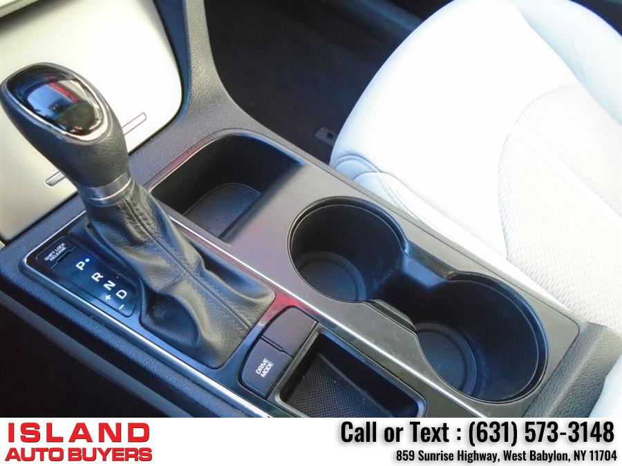 Used Hyundai Sonata SE 4dr Sedan 2016 | Island Auto Buyers. West Babylon, New York Used Hyundai Sonata SE 4dr Sedan 2016 | Island Auto Buyers. West Babylon, New York