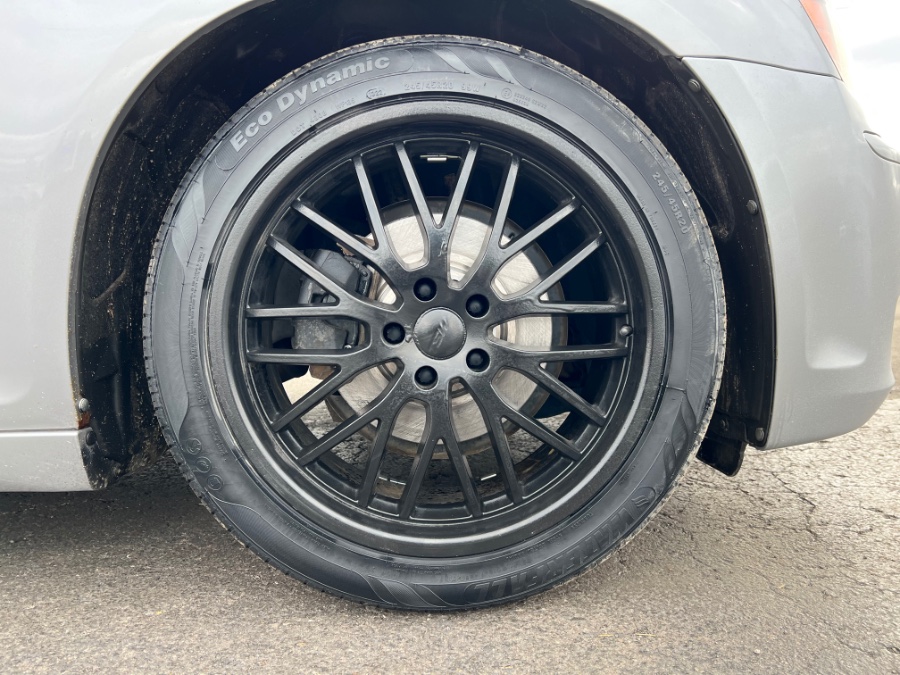 2014 Chrysler 300 4dr Sdn 300S RWD, available for sale in Ortonville, Michigan | Marsh Auto Sales LLC. Ortonville, Michigan 2014 Chrysler 300 4dr Sdn 300S RWD, available for sale in Ortonville, Michigan | Marsh Auto Sales LLC. Ortonville, Michigan