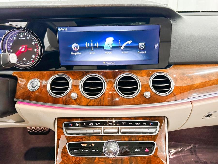 Used Mercedes-Benz E-Class E 300 4MATIC Sedan 2019 | Luxury Motor Club. Franklin Square, New York Used Mercedes-Benz E-Class E 300 4MATIC Sedan 2019 | Luxury Motor Club. Franklin Square, New York