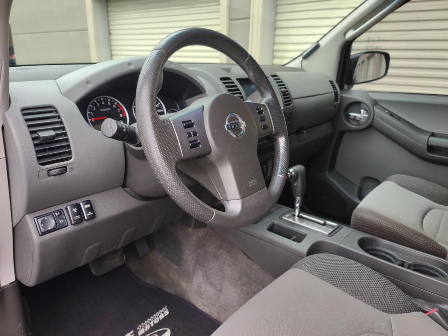 2006 Nissan Xterra 4dr SE V6 Auto 4WD, available for sale in Wantagh, New York | Alpine Motors Inc. Wantagh, New York 2006 Nissan Xterra 4dr SE V6 Auto 4WD, available for sale in Wantagh, New York | Alpine Motors Inc. Wantagh, New York