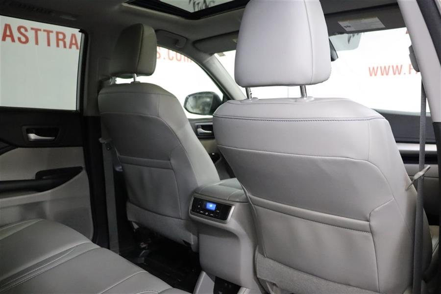 Used Toyota Highlander XLE 2018 | Fast Track Motors. Paterson, New Jersey Used Toyota Highlander XLE 2018 | Fast Track Motors. Paterson, New Jersey