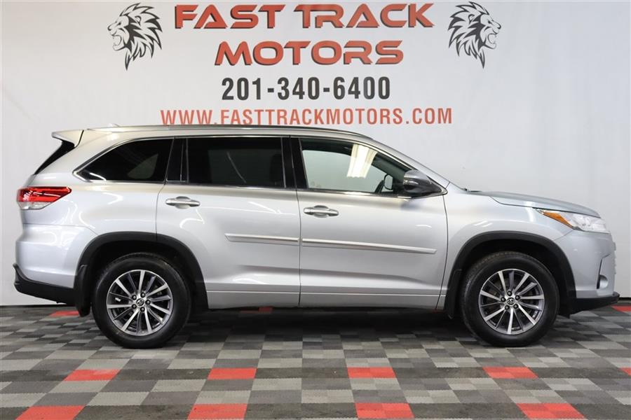 Used Toyota Highlander XLE 2018 | Fast Track Motors. Paterson, New Jersey Used Toyota Highlander XLE 2018 | Fast Track Motors. Paterson, New Jersey