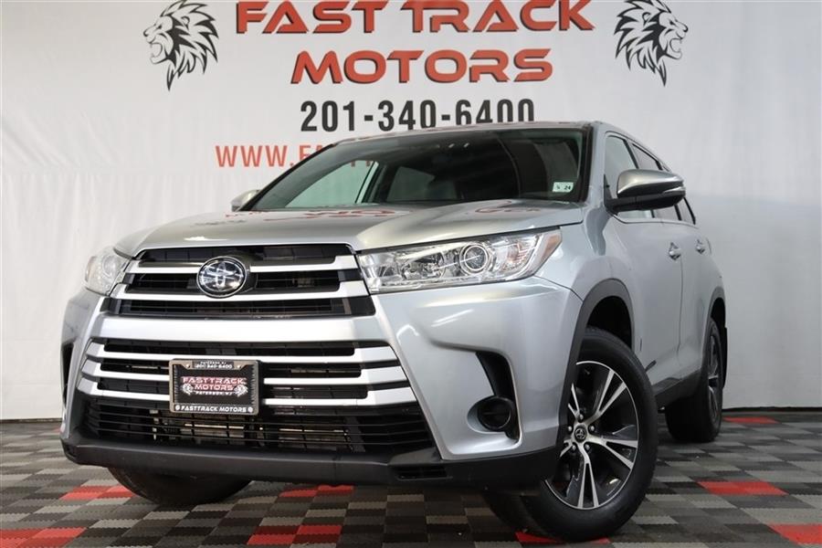 2019 Toyota Highlander LE, available for sale in Paterson, New Jersey | Fast Track Motors. Paterson, New Jersey