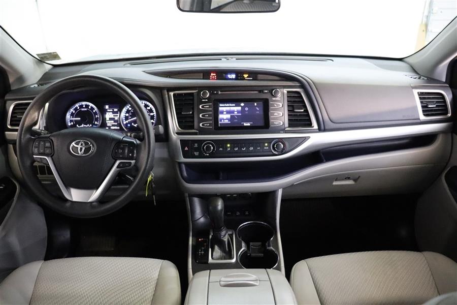 2019 Toyota Highlander LE, available for sale in Paterson, New Jersey | Fast Track Motors. Paterson, New Jersey 2019 Toyota Highlander LE, available for sale in Paterson, New Jersey | Fast Track Motors. Paterson, New Jersey