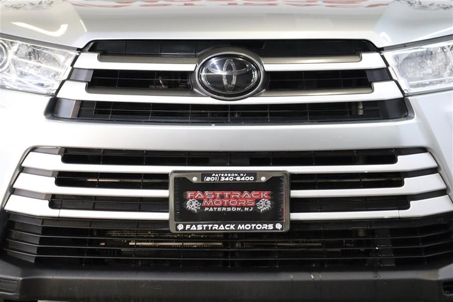 2019 Toyota Highlander LE, available for sale in Paterson, New Jersey | Fast Track Motors. Paterson, New Jersey 2019 Toyota Highlander LE, available for sale in Paterson, New Jersey | Fast Track Motors. Paterson, New Jersey