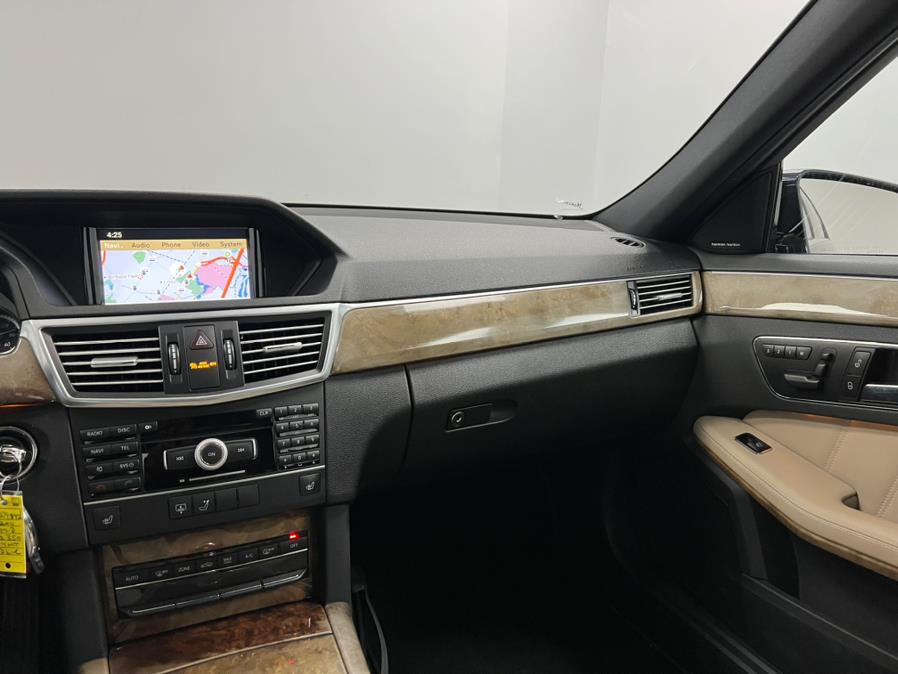 Used Mercedes-Benz E-Class 4dr Sdn E 350 Sport 4MATIC 2011 | M Auto Group. Elizabeth, New Jersey Used Mercedes-Benz E-Class 4dr Sdn E 350 Sport 4MATIC 2011 | M Auto Group. Elizabeth, New Jersey